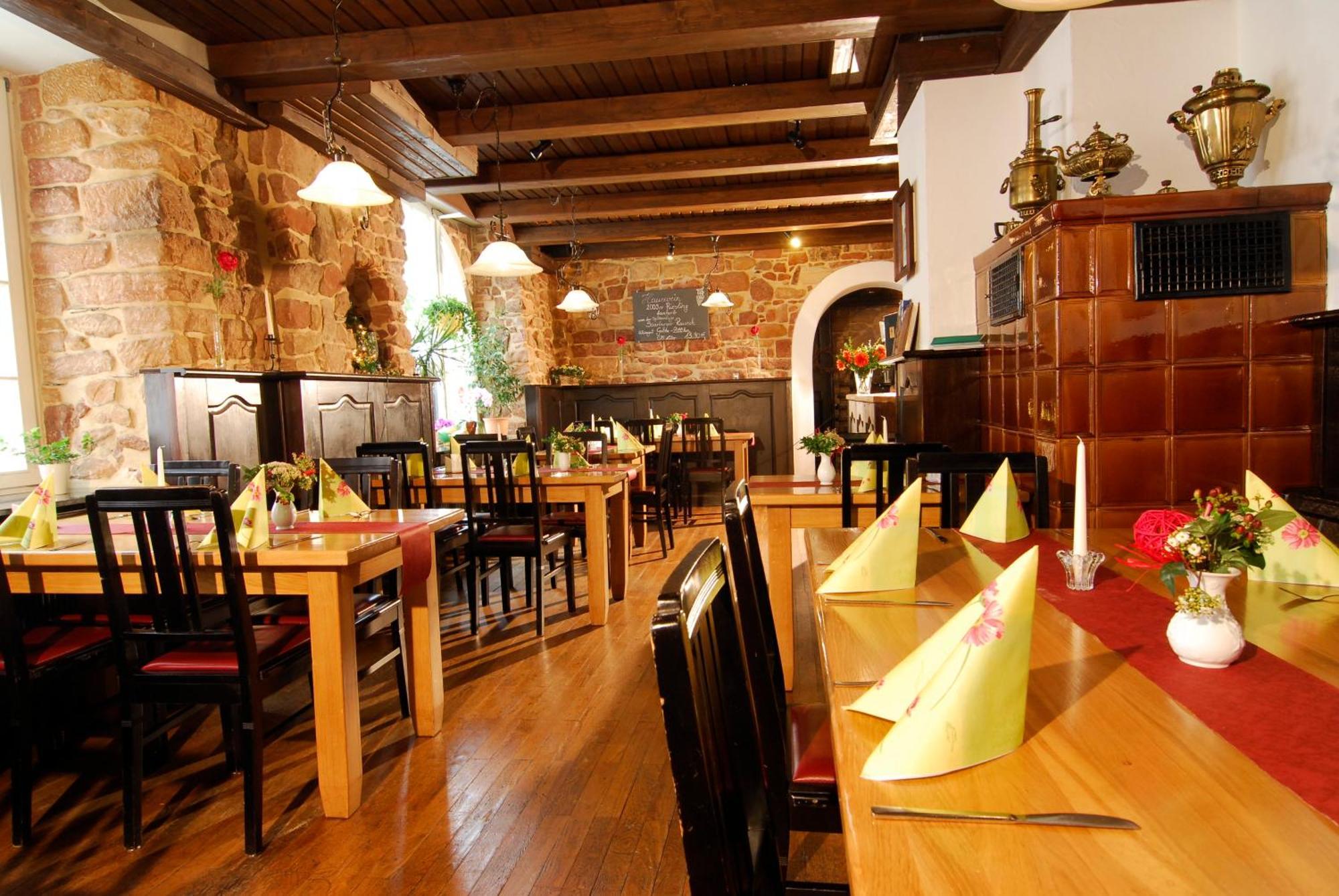 Hotel Wirtshaus Zum Pferdemarkt Saarburg Zewnętrze zdjęcie