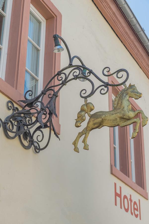 Hotel Wirtshaus Zum Pferdemarkt Saarburg Zewnętrze zdjęcie