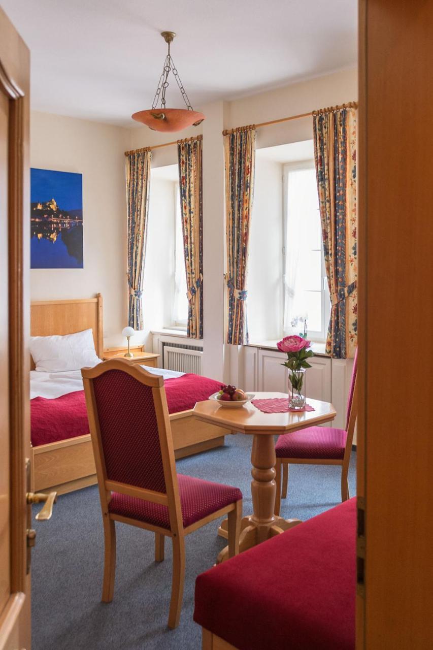 Hotel Wirtshaus Zum Pferdemarkt Saarburg Zewnętrze zdjęcie